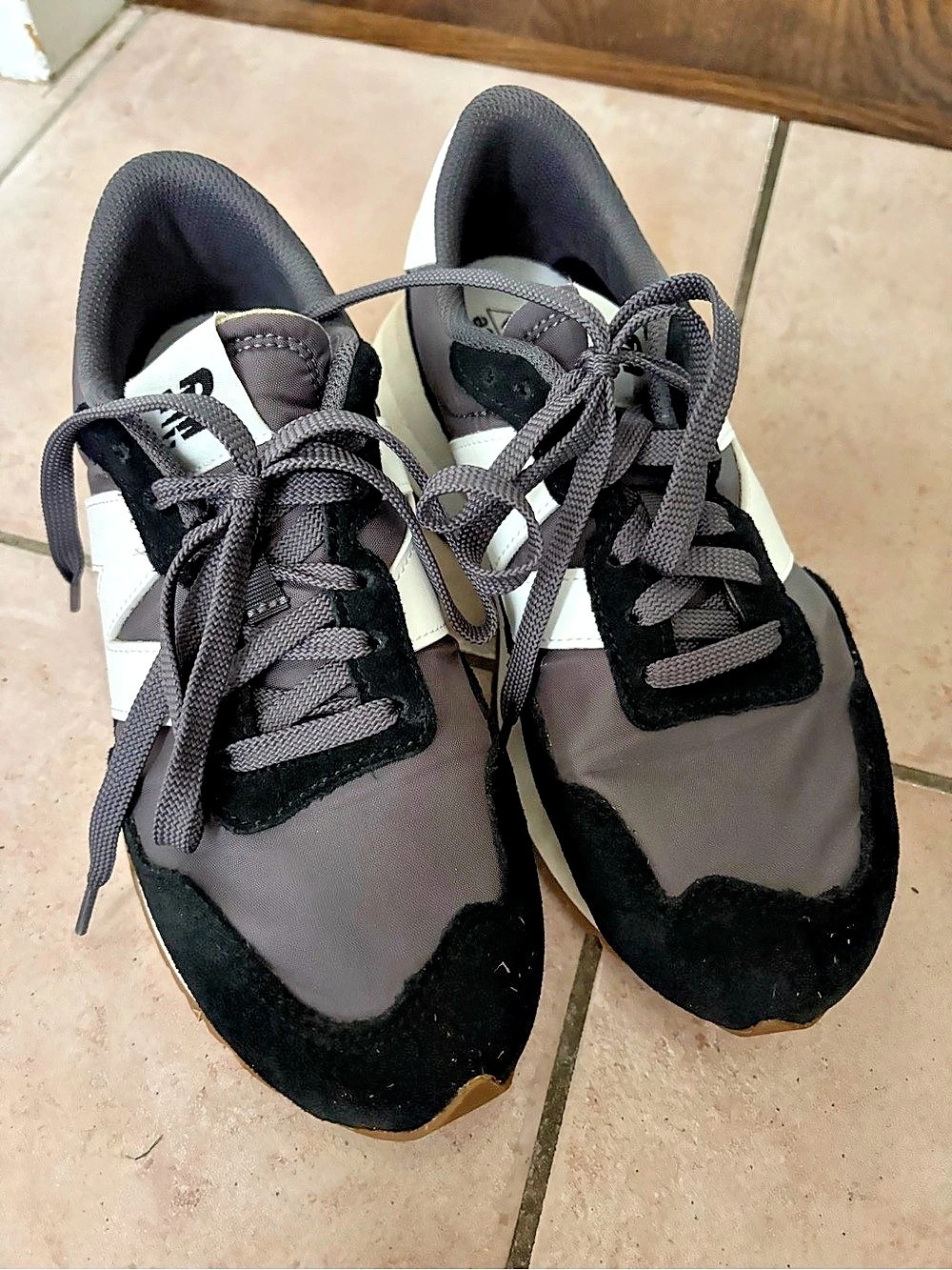 New Balance 237 Black & White Sneakers